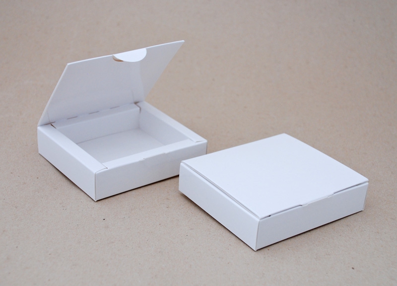 Bonboniérová krabice čtyřpralinková - bílá