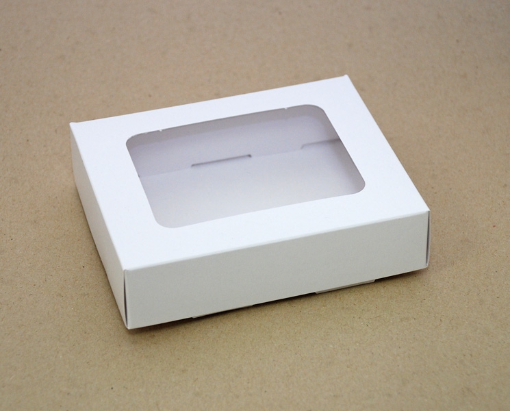 Krabička na pralinky s okénkem 121003 bílá