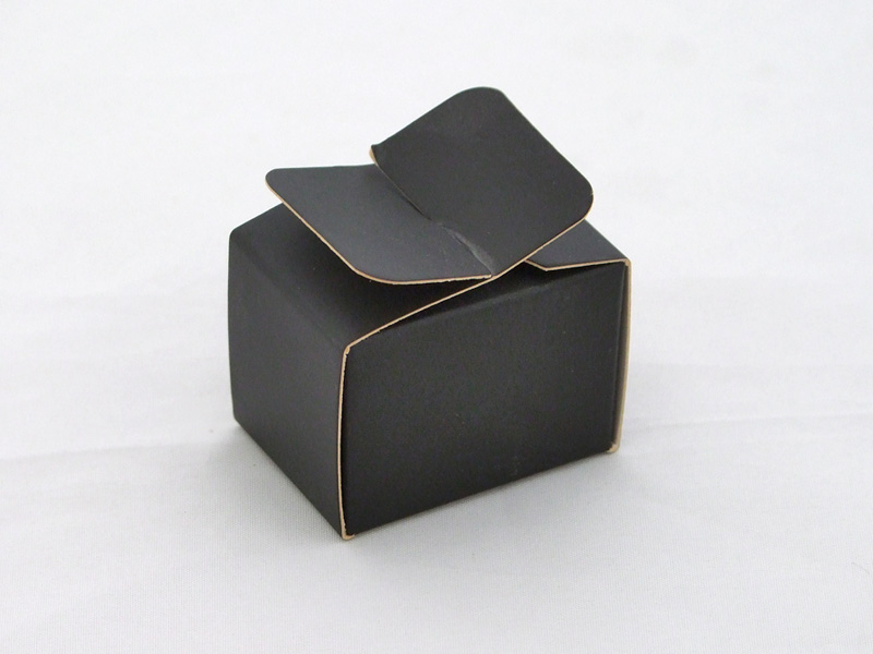 Krabička jednopralinková černá - DOPRODEJ. POSLEDNÍ KUSY. 