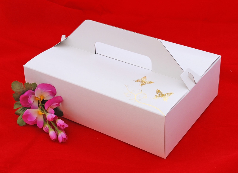 Krabička 261808 bílá se zlatou ražbou - motýlci 